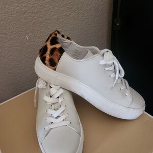 White sneakers 8
